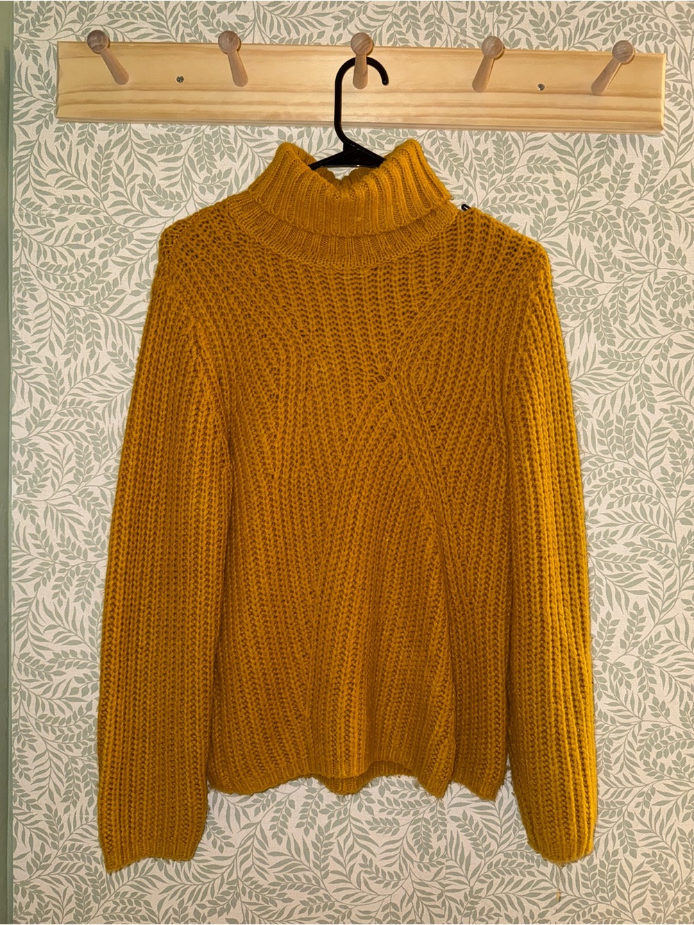Mustard Turtleneck Chunky Knit Sweater - Women - Medium